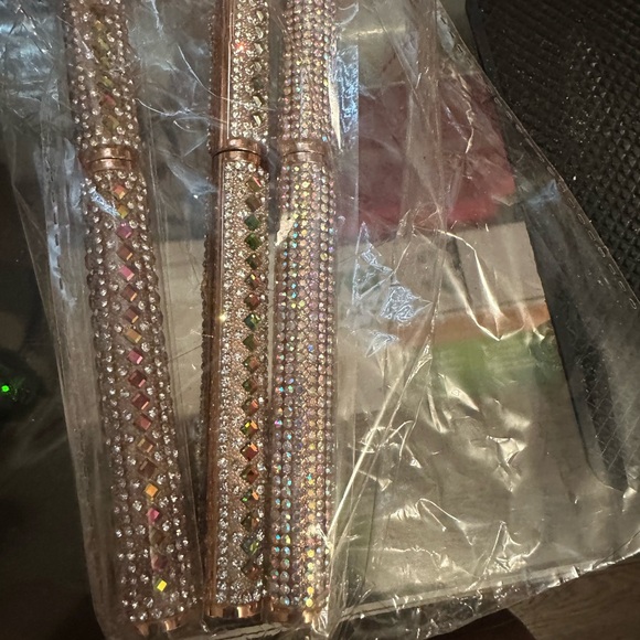 Lashes for anyone that wants to start a lash business great sales - Picture 2 of 4